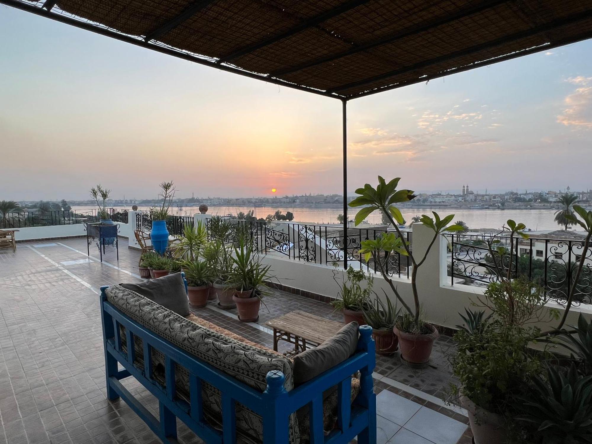 Harmony House Luxor Hotel Exterior photo